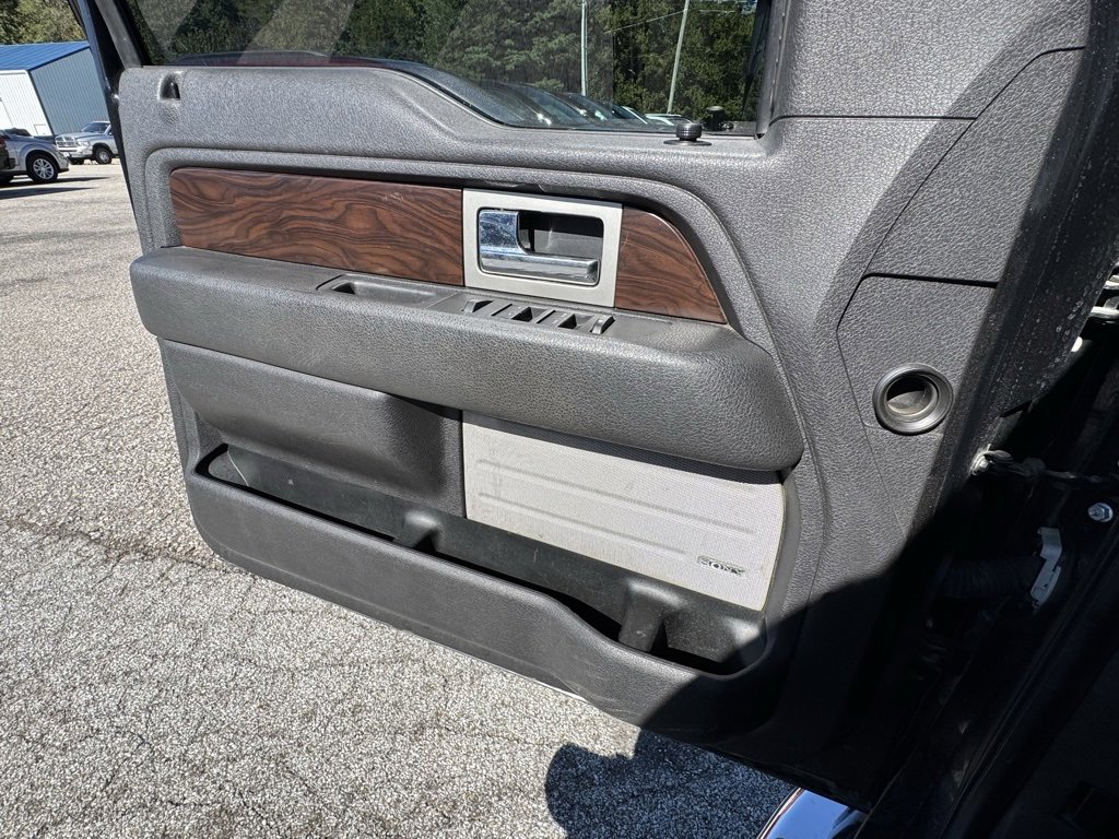 Used 2012 Ford F150 Lariat w/ Lariat Chrome Pkg image 24