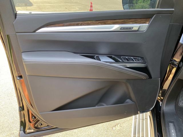 Used 2026 Cadillac Escalade Platinum Sport AWD/4WD image 14