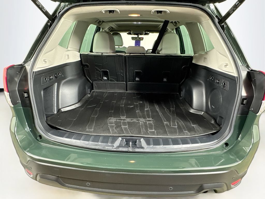 Used 2024 Subaru Forester Limited AWD/4WD image 32