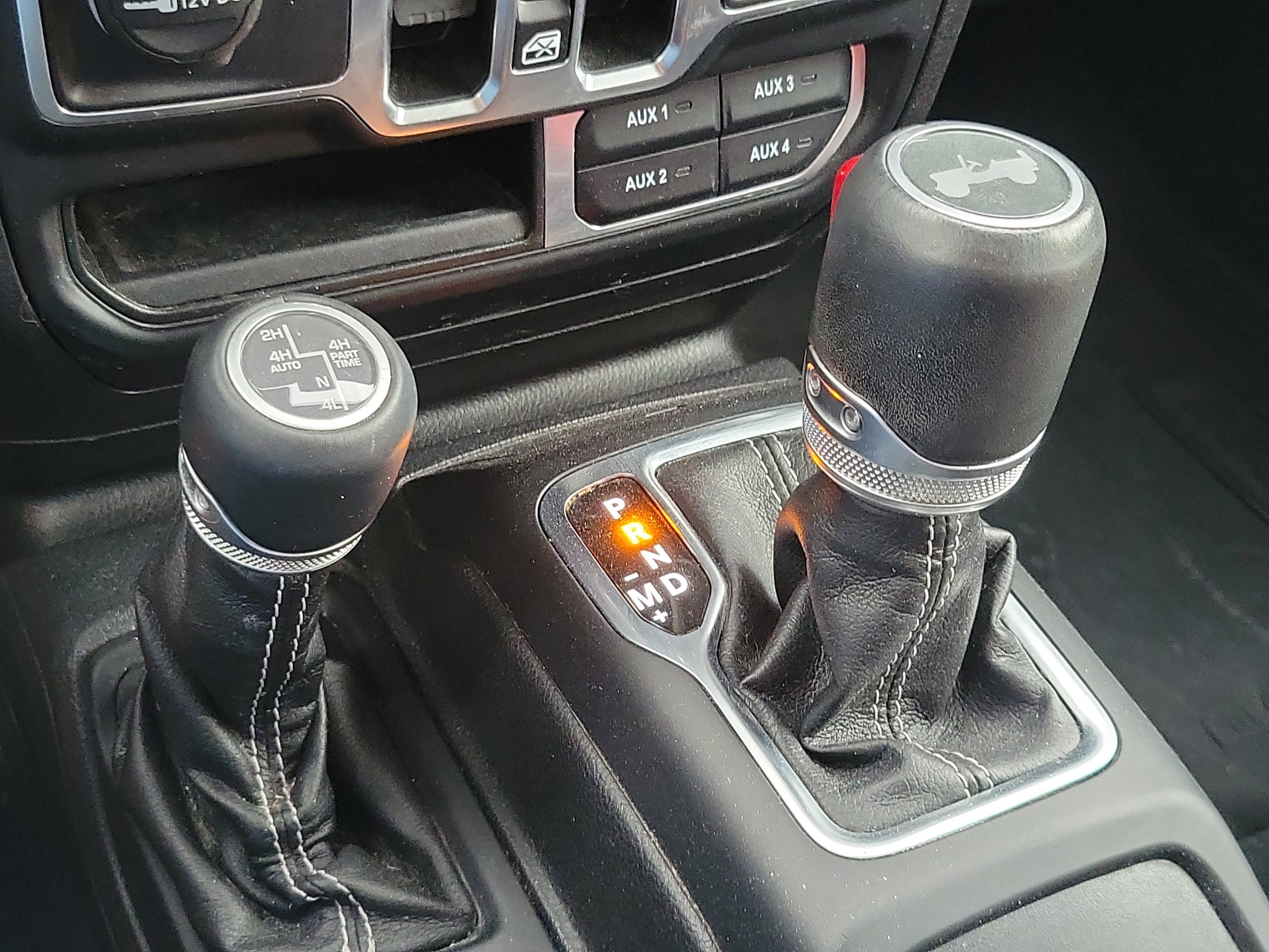 Used 2022 Jeep Wrangler Unlimited Sahara w/ Safety Group AWD/4WD image 26