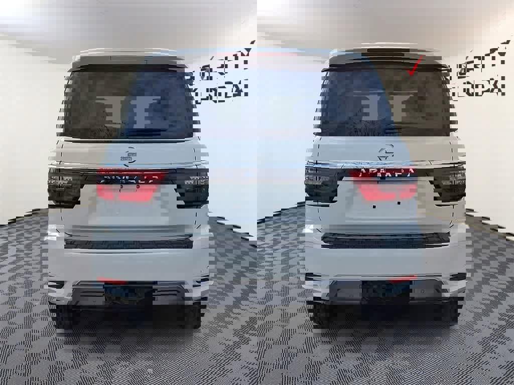 Used 2024 Nissan Armada SV image 5