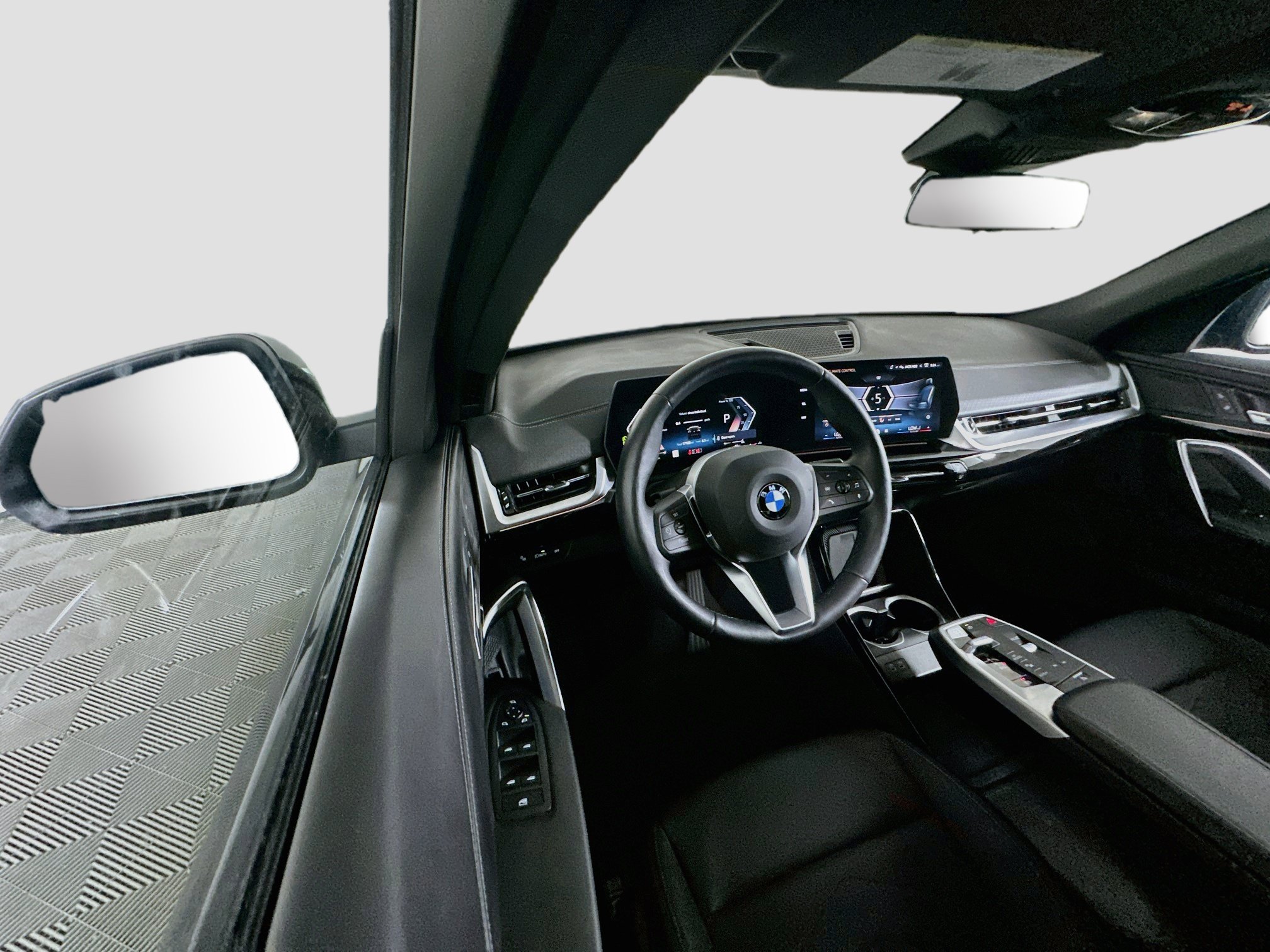 Used 2026 BMW X2 xDrive28i AWD/4WD image 18