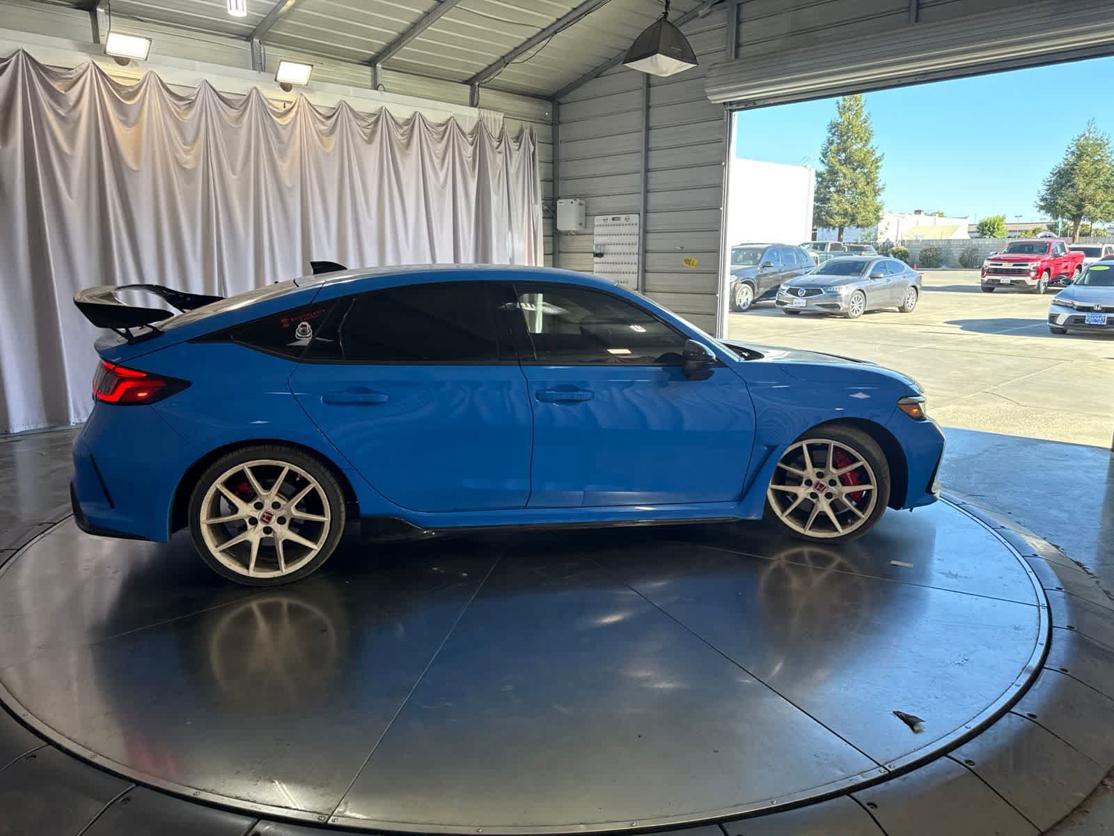 Used 2025 Honda Civic Type R image 4