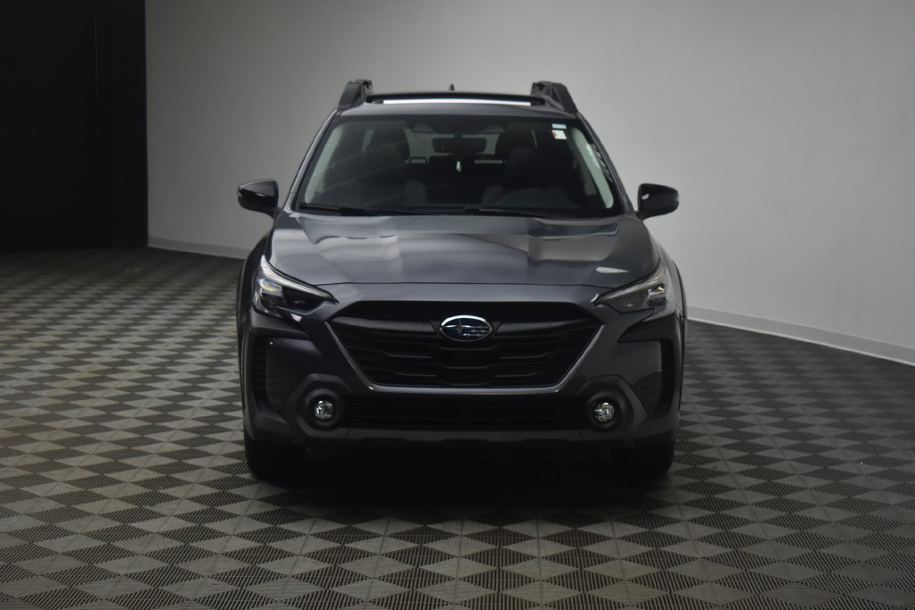 Used 2025 Subaru Outback Onyx Edition AWD/4WD image 23