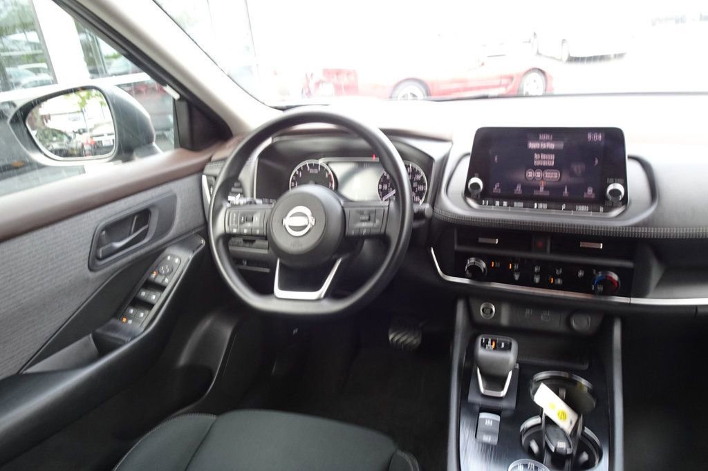 Used 2023 Nissan Rogue S image 13