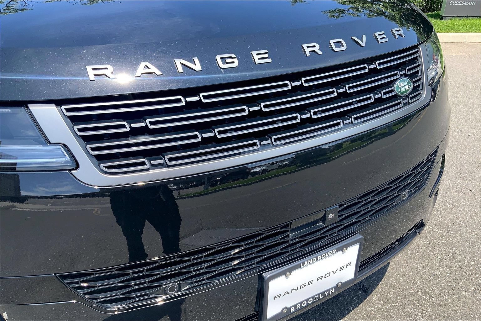 Certified 2026 Land Rover Range Rover Sport SE AWD/4WD image 30