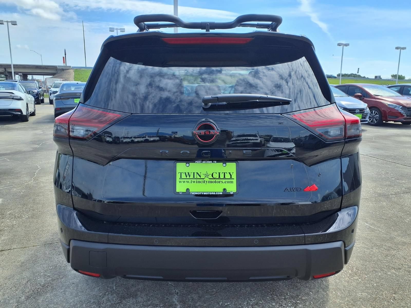 New 2026 Nissan Rogue SV AWD/4WD image 4