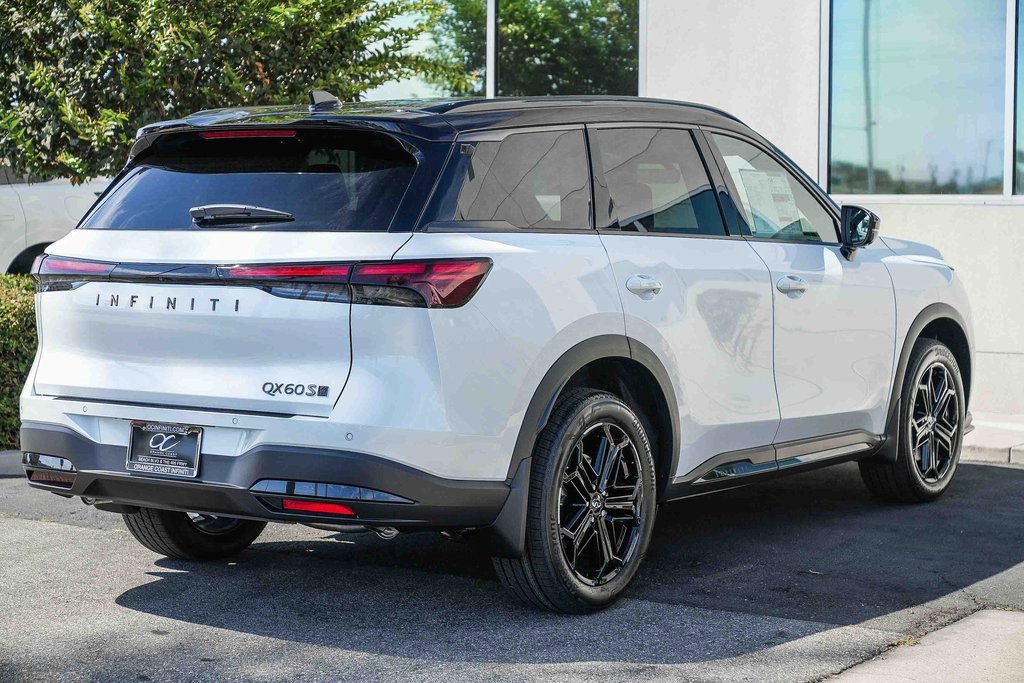 New 2026 INFINITI QX60 Luxe w/ Dark Cargo Package image 6