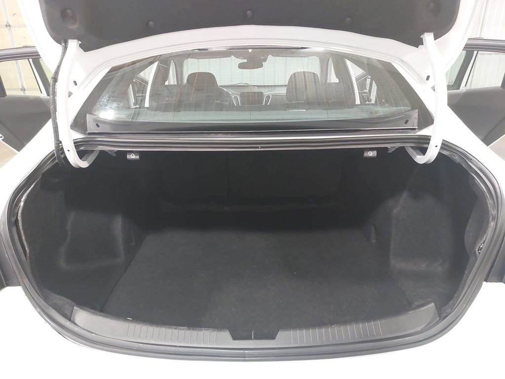 Used 2024 Chevrolet Malibu LT FWD image 12