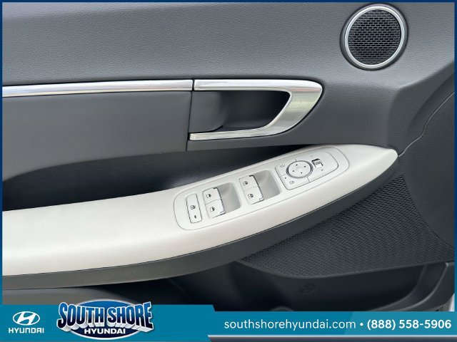 Certified 2023 Hyundai Sonata SEL w/ Convenience Package FWD image 18