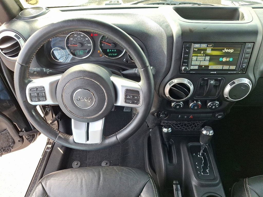 Used 2015 Jeep Wrangler Freedom Edition image 11