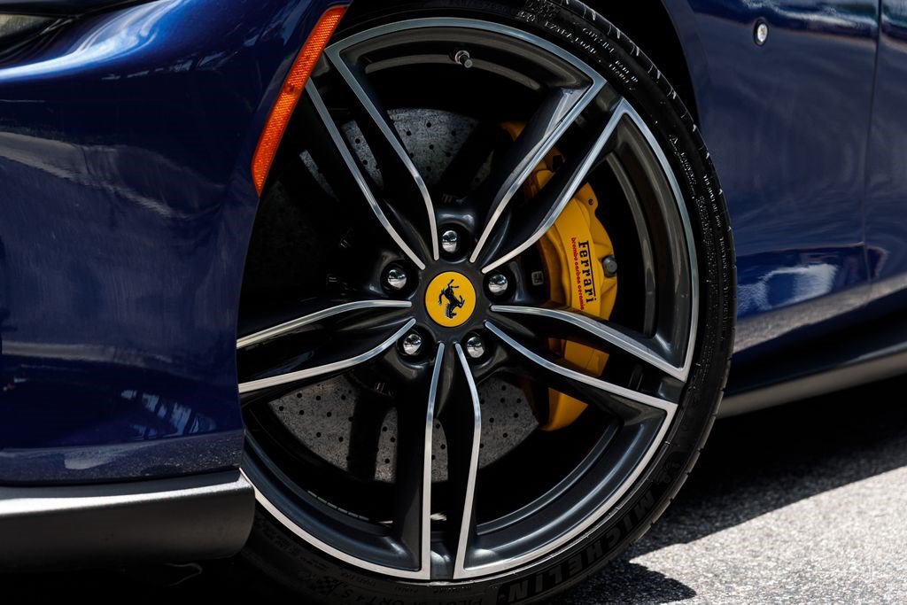 Used 2024 Ferrari Roma RWD image 41