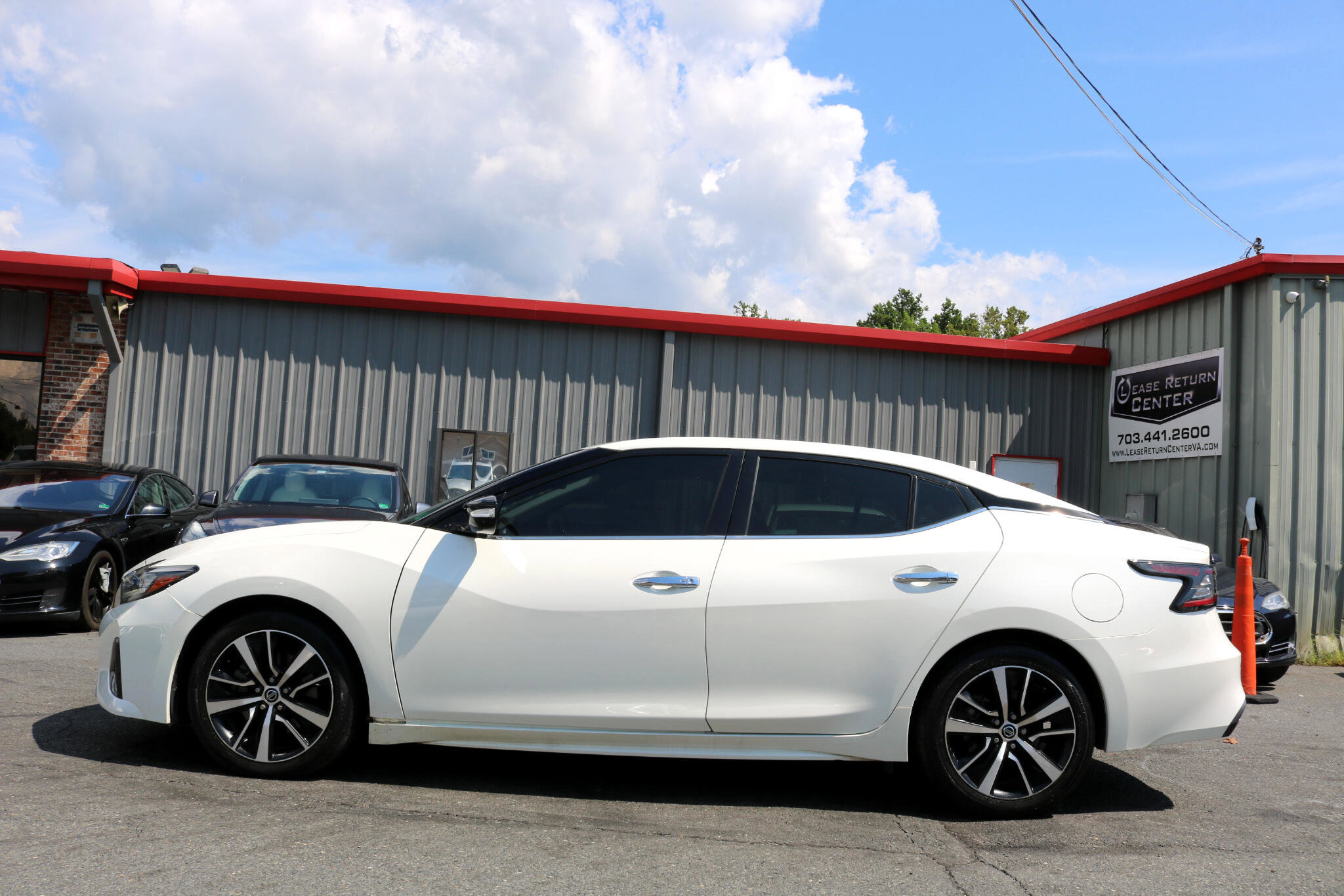 Used 2022 Nissan Maxima SV w/ Floor Mat Group image 4