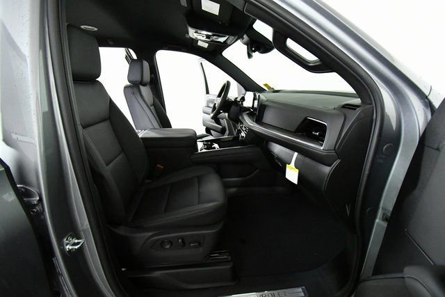 New 2026 Chevrolet Suburban LT w/ Comfort Package image 23