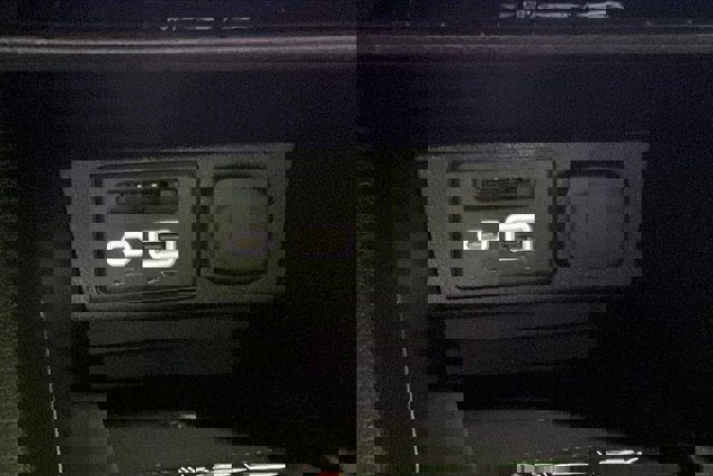 Used 2023 Chevrolet Bolt EUV LT w/ Convenience Package image 33