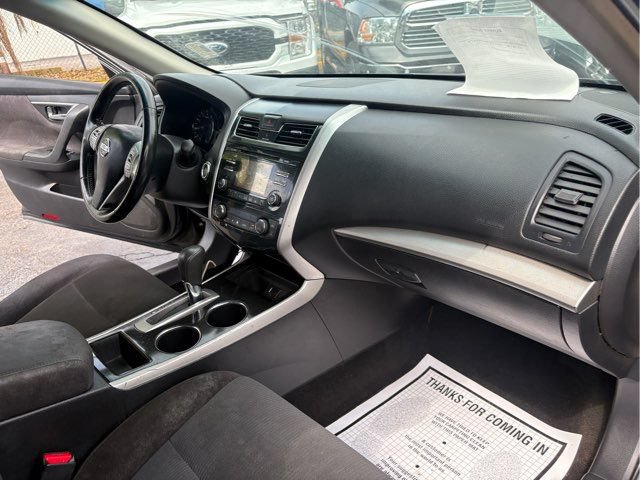 Used 2013 Nissan Altima 2.5 SV FWD image 18