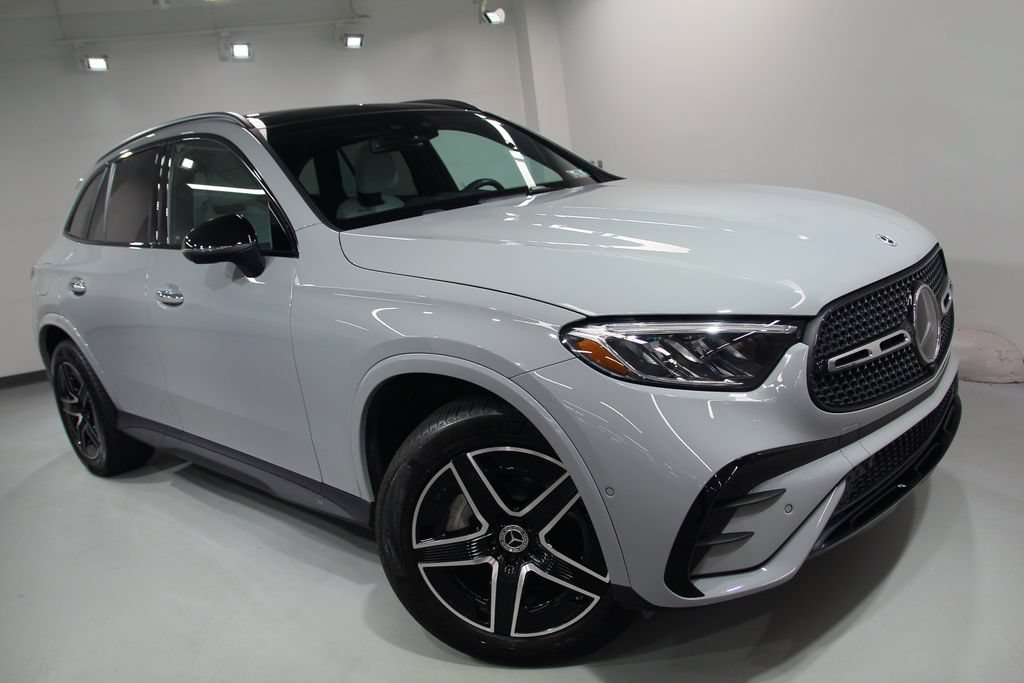 Used 2026 Mercedes-Benz GLC 300 4MATIC image 11
