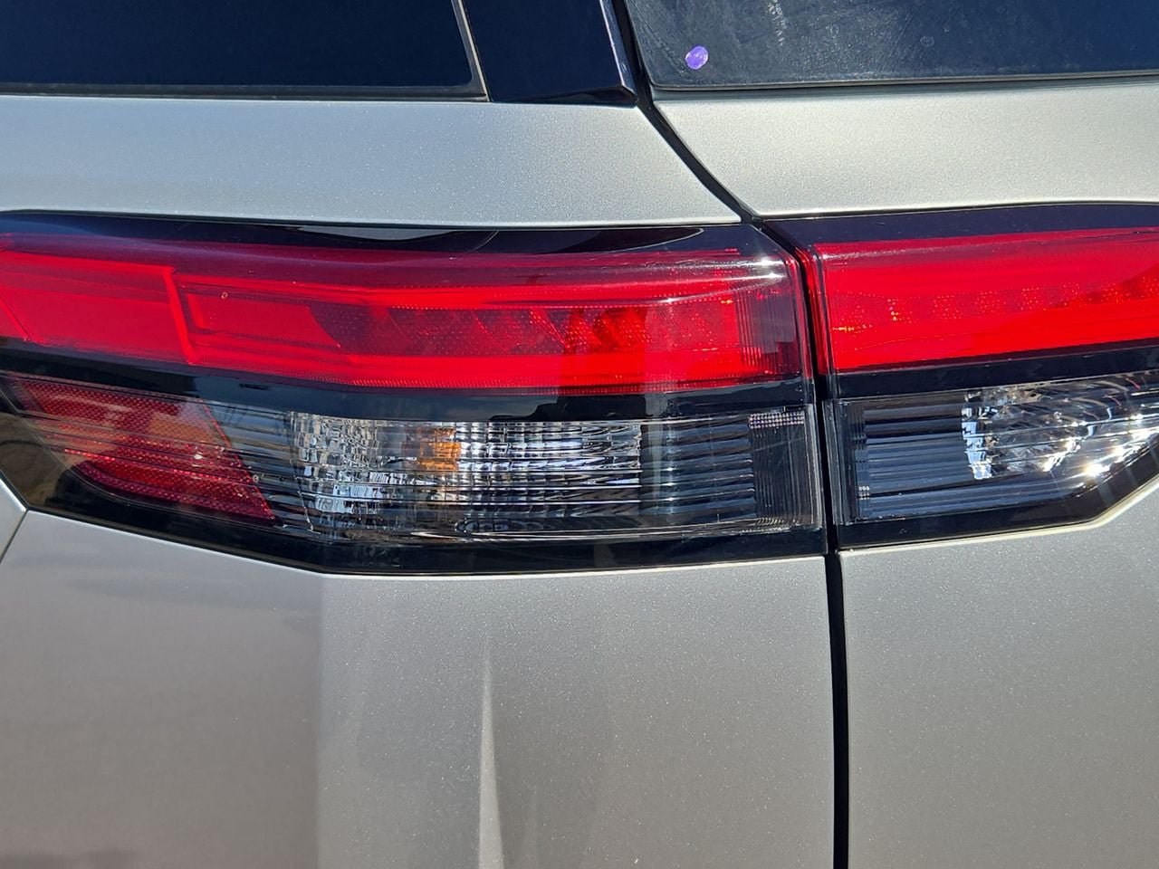 Certified 2025 Nissan Pathfinder SV FWD image 34