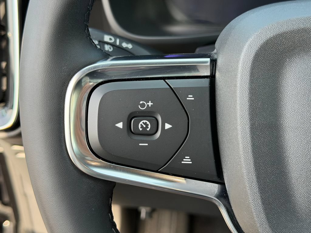 Certified 2023 Volvo XC40 Recharge Plus AWD/4WD image 27