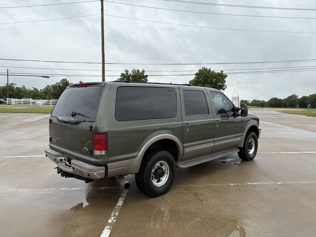 Used 2002 Ford Excursion Limited AWD/4WD image 4