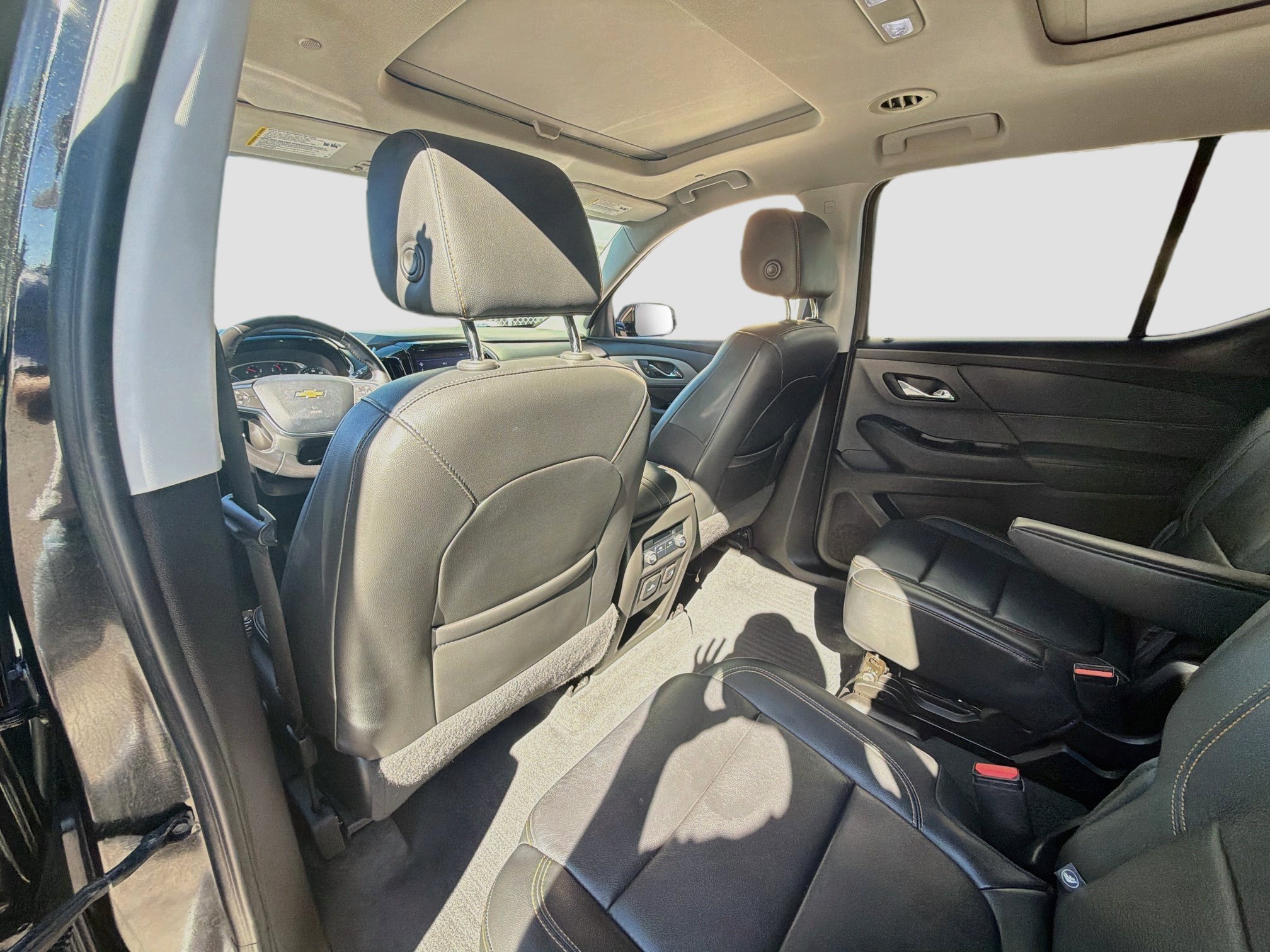 Used 2020 Chevrolet Traverse LT w/ LT Premium Package FWD image 26