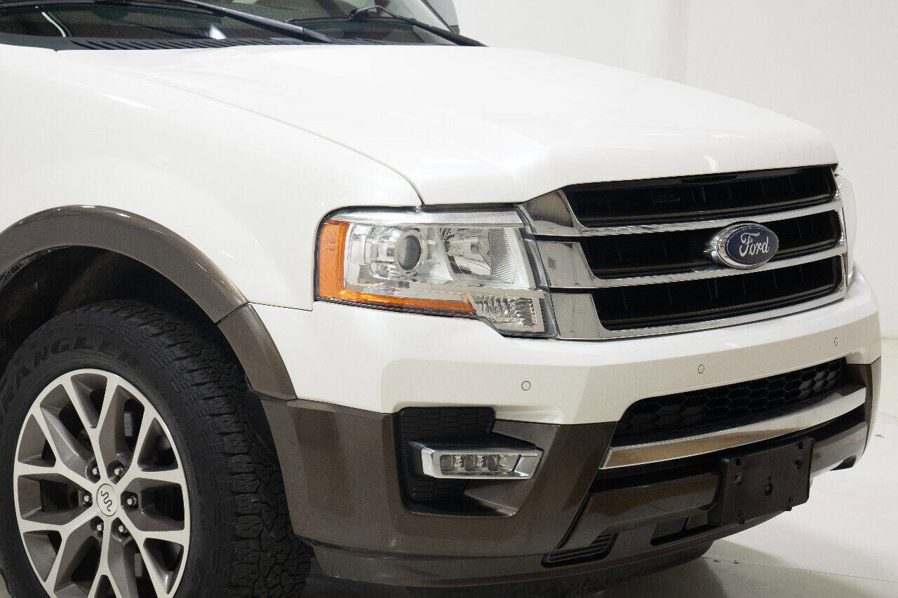 Used 2015 Ford Expedition King Ranch RWD image 9