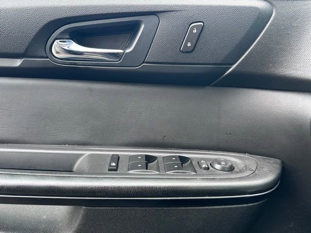 Used 2016 Chevrolet Traverse LT FWD image 19