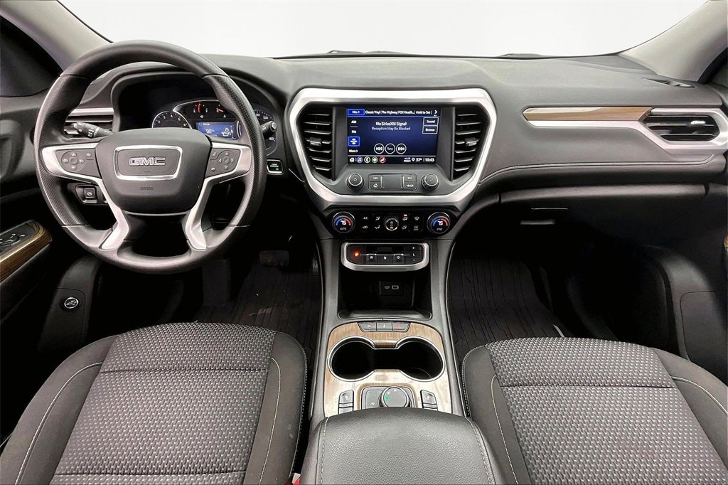 Used 2023 GMC Acadia SLE w/ Driver Convenience Package image 16
