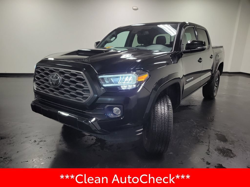 Used 2023 Toyota Tacoma TRD Sport AWD/4WD image 4