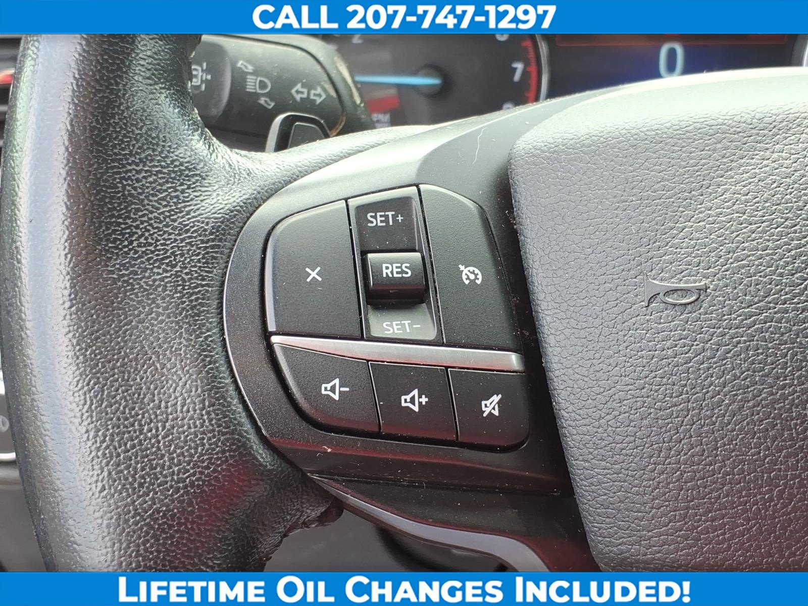 Used 2020 Ford Explorer XLT w/ Equipment Group 202A AWD/4WD image 17