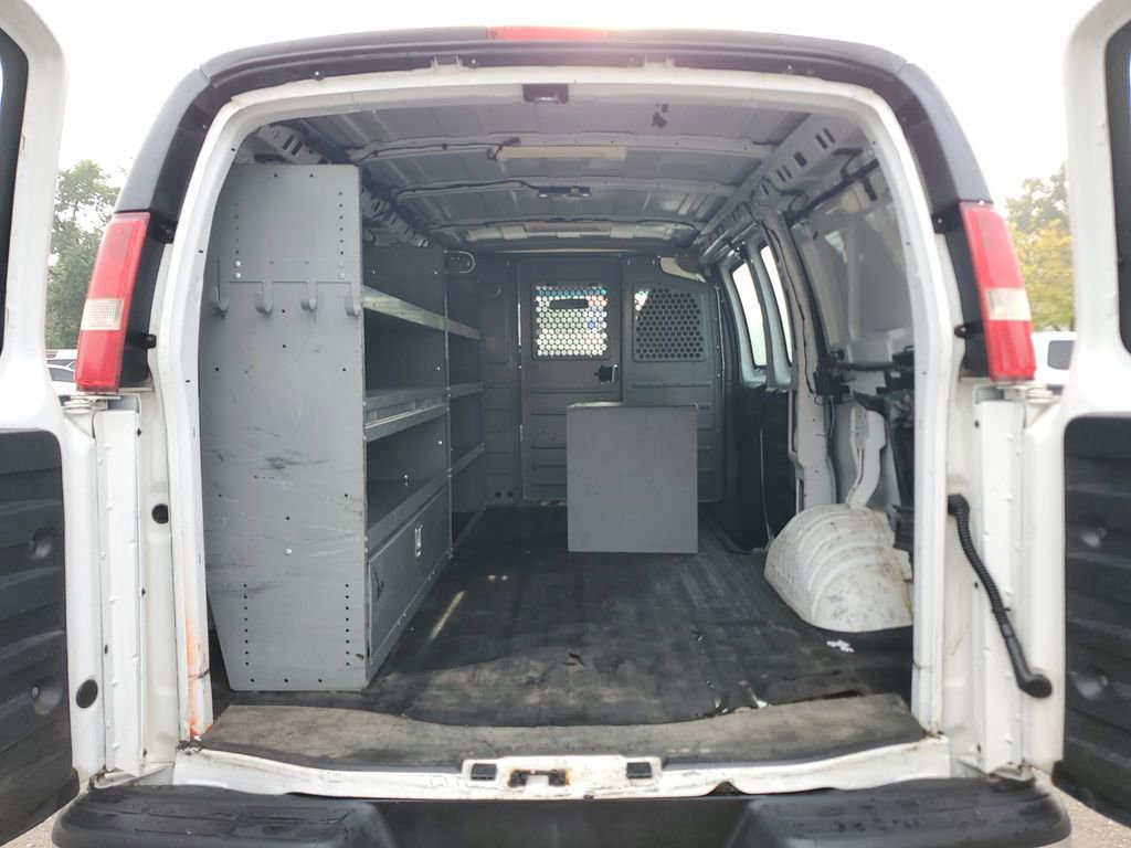 Used 2015 Chevrolet Express 2500 w/ Express Access Plus Package image 6