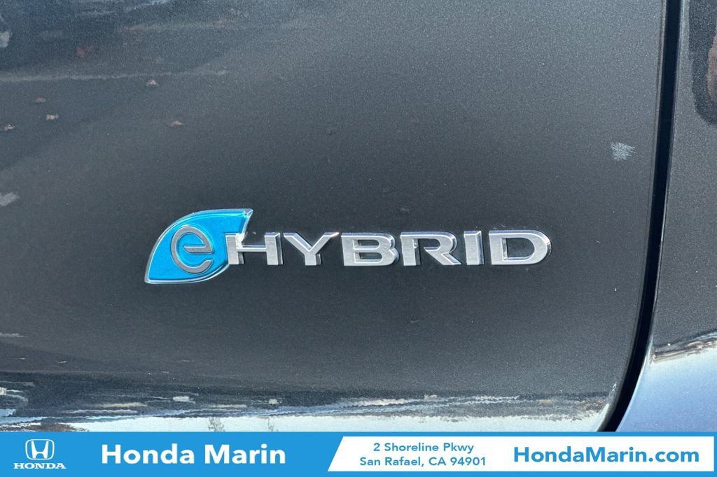Used 2024 Chrysler Pacifica Select image 36