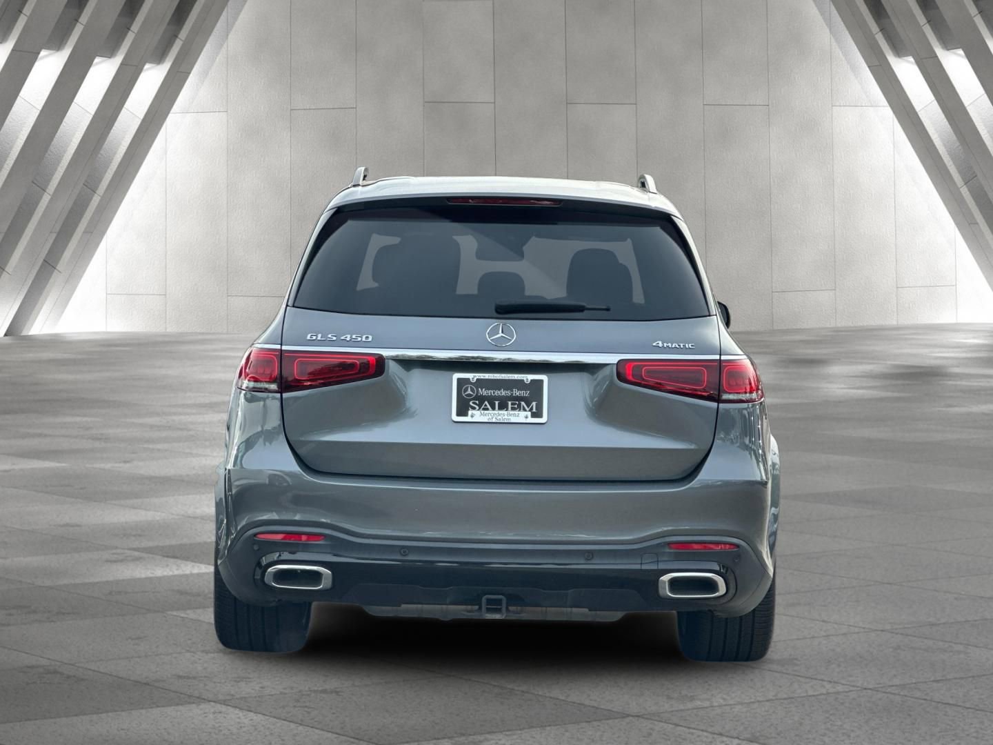 Used 2022 Mercedes-Benz GLS 450 4MATIC w/ AMG Line Exterior image 5
