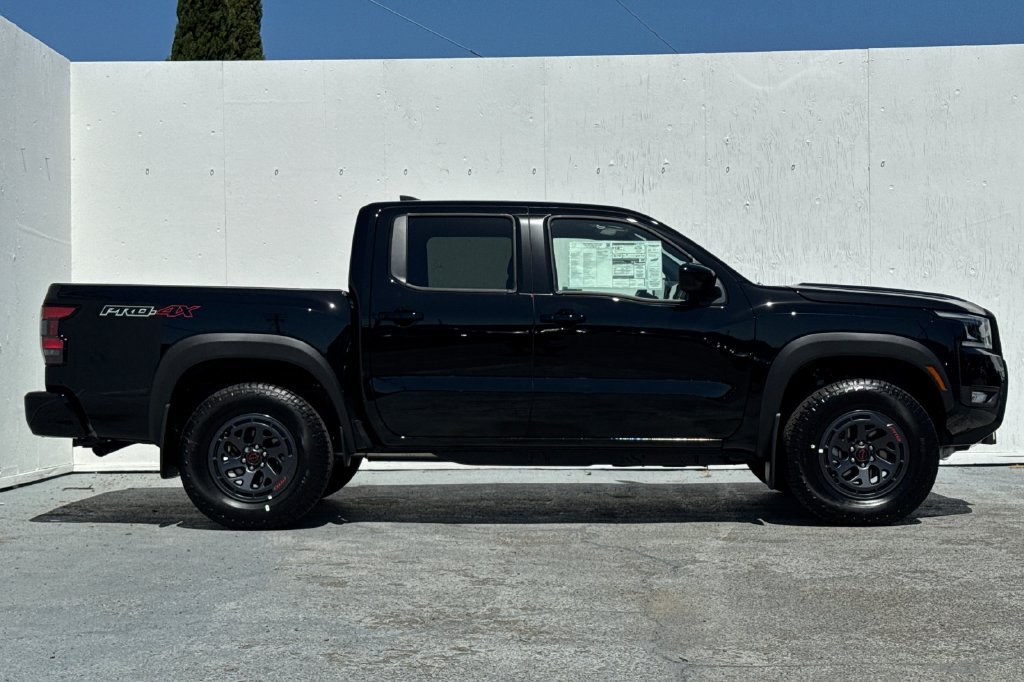 New 2026 Nissan Frontier PRO-4X w/ Tow Package AWD/4WD image 3