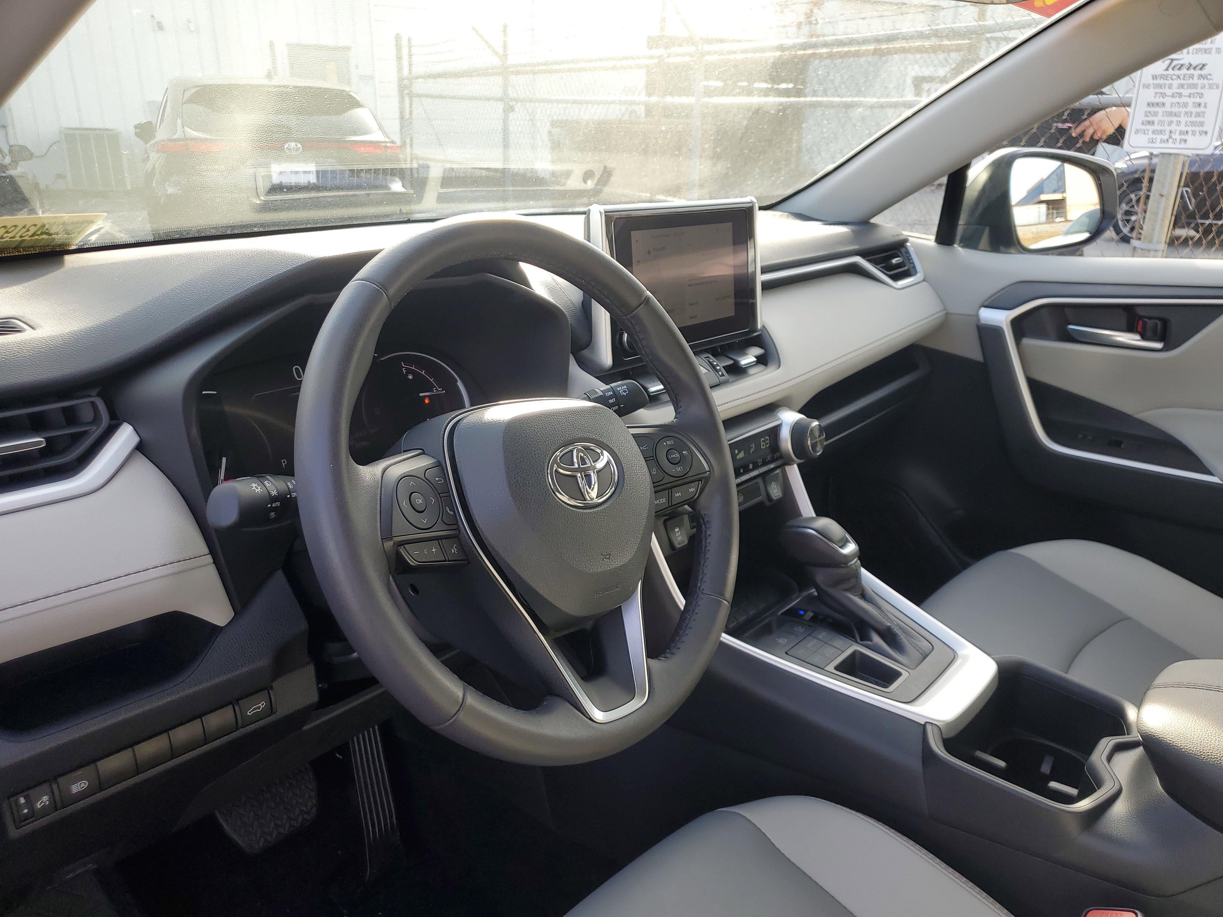 Used 2024 Toyota RAV4 XLE Premium image 18