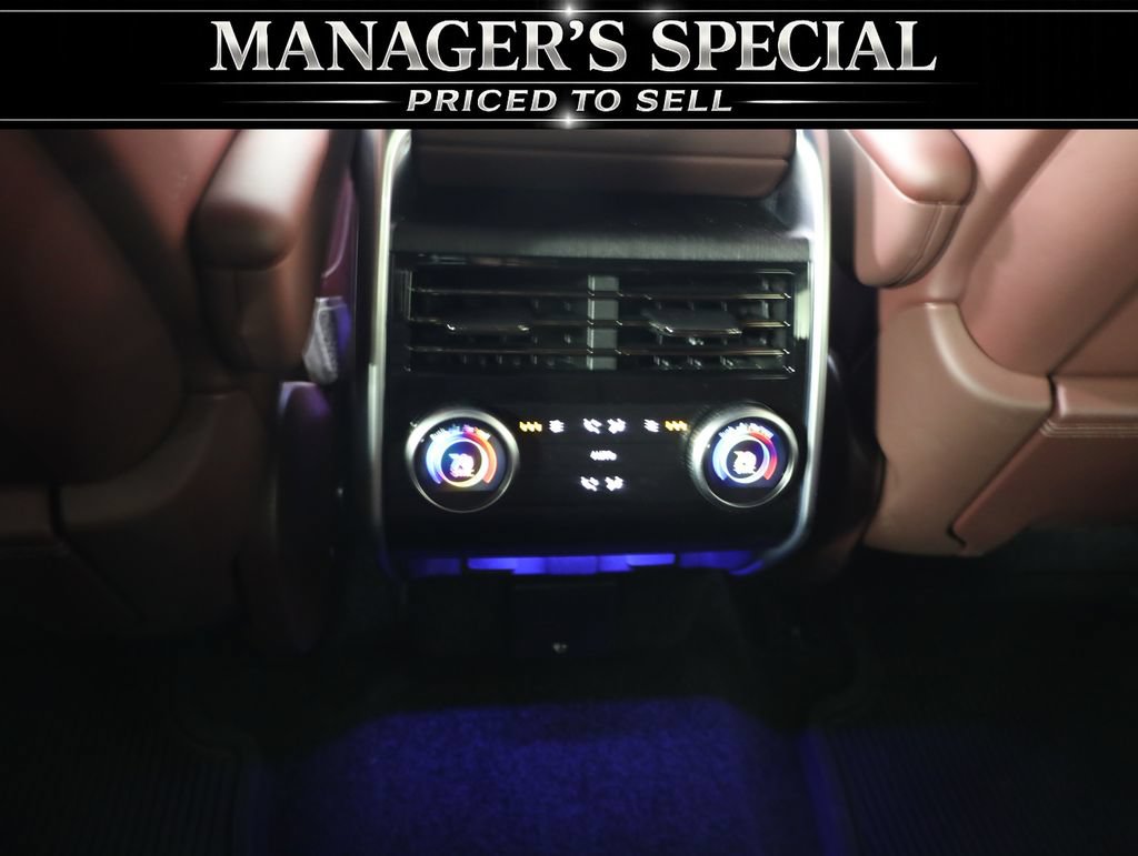 Used 2025 Land Rover Range Rover SE AWD/4WD image 43