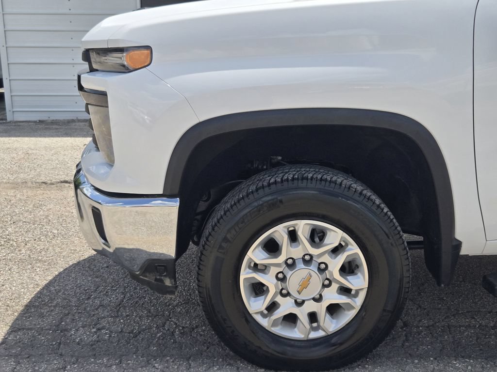 Used 2024 Chevrolet Silverado 2500 W/T w/ WT Convenience Package AWD/4WD image 9