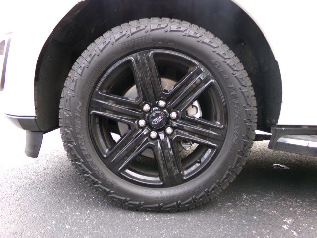 Used 2021 Ford Expedition XLT image 29