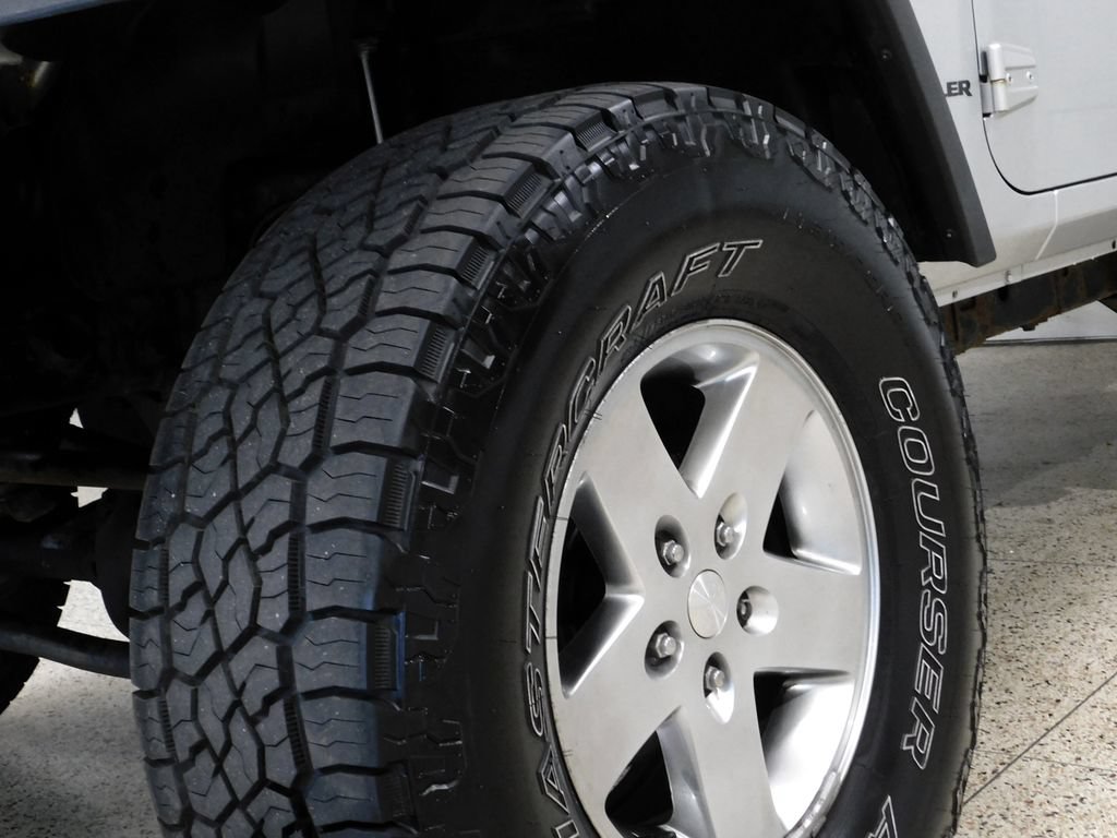 Used 2010 Jeep Wrangler Sport AWD/4WD image 17