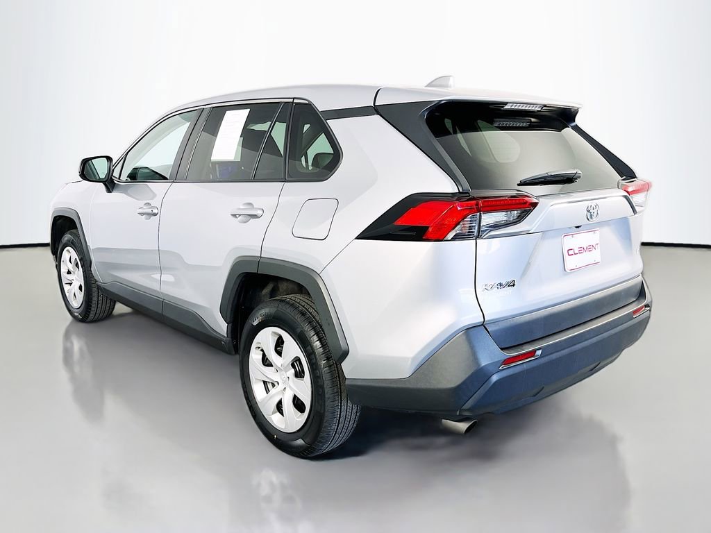 Used 2024 Toyota RAV4 LE FWD image 9