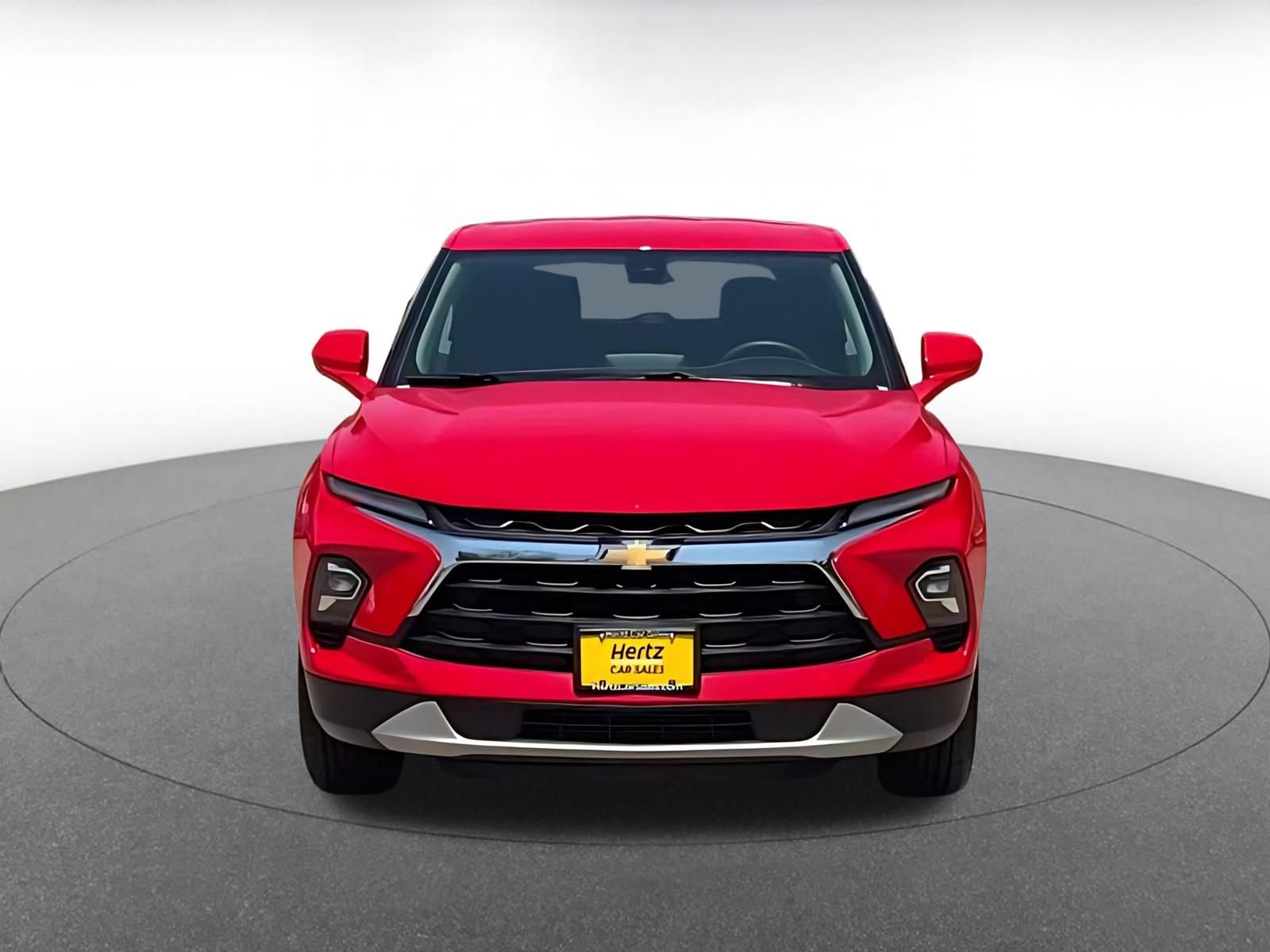 Used 2025 Chevrolet Blazer LT FWD image 4