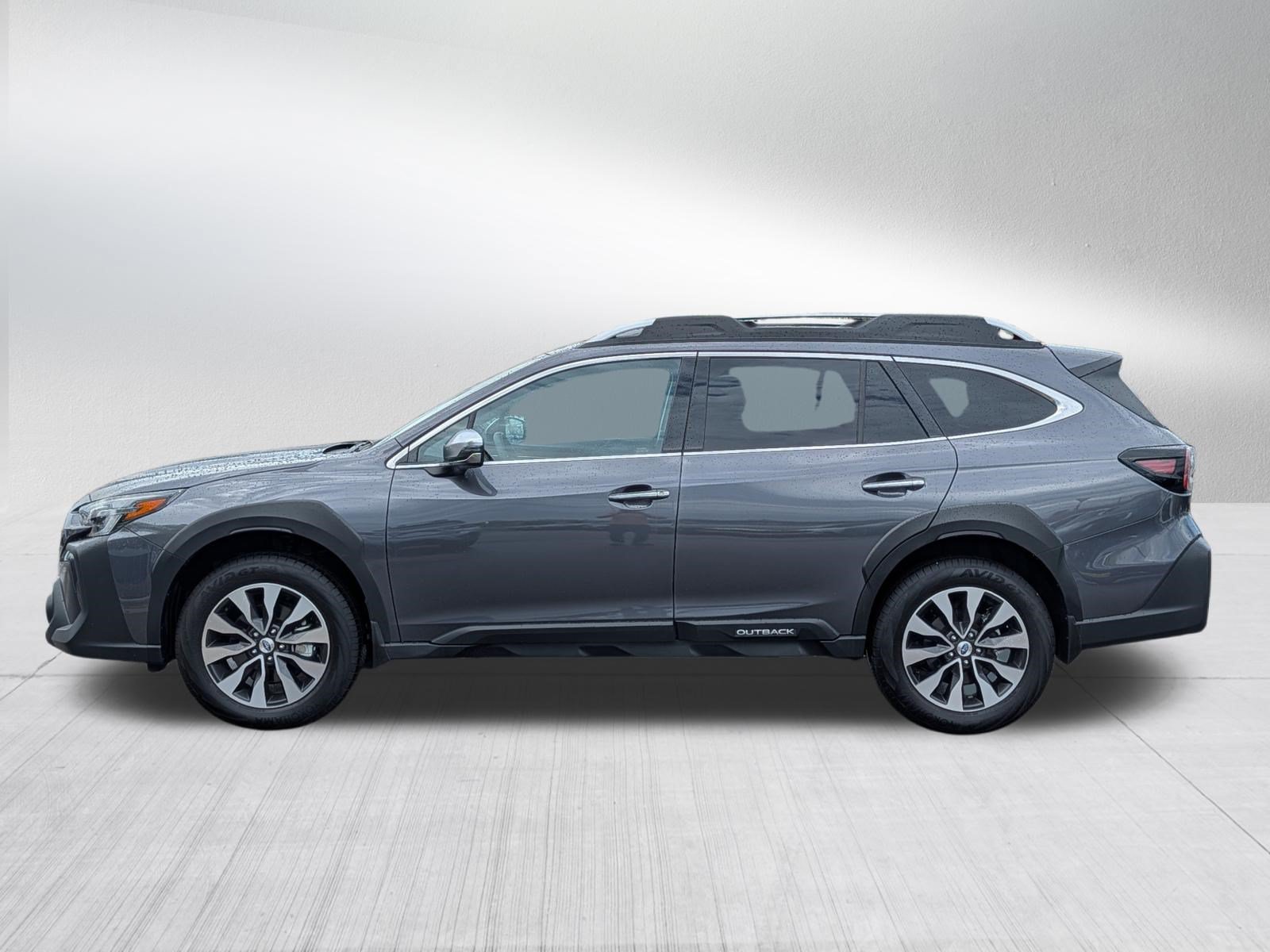 Used 2025 Subaru Outback Touring XT AWD/4WD image 4
