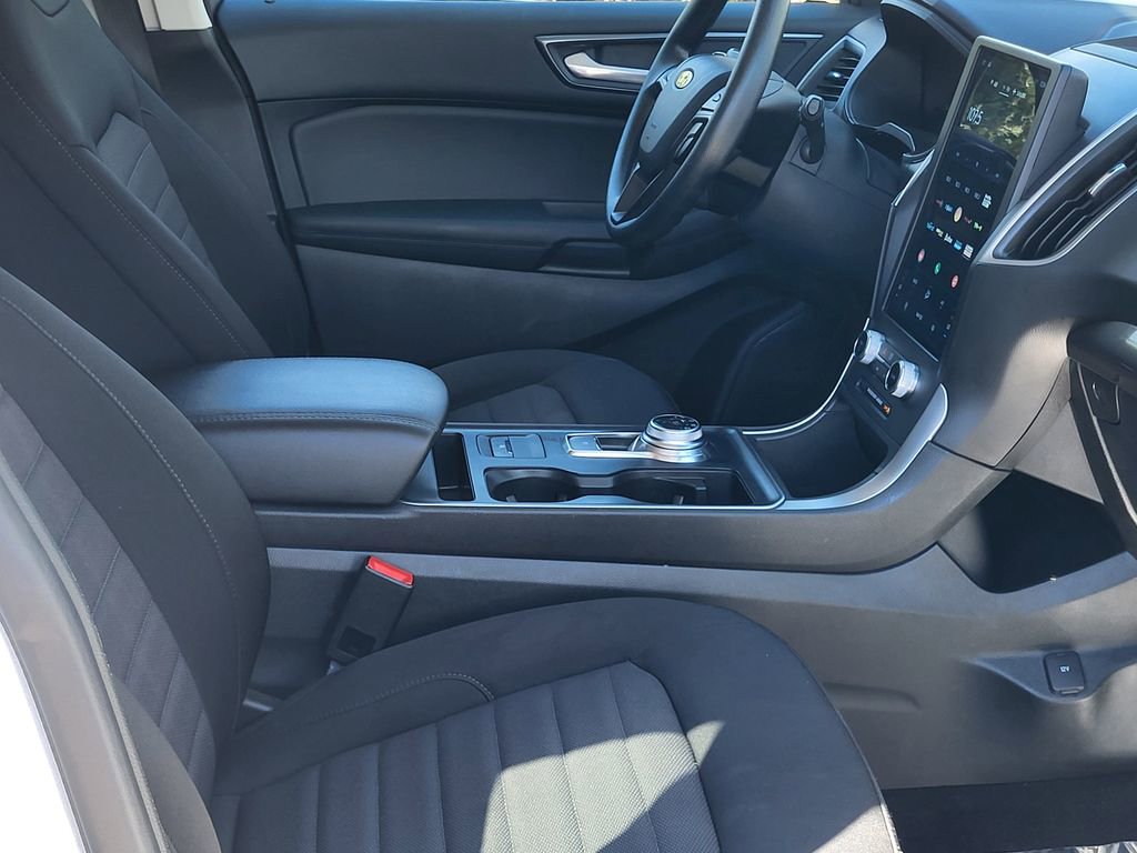 Used 2022 Ford Edge SE w/ Black Appearance Package image 27