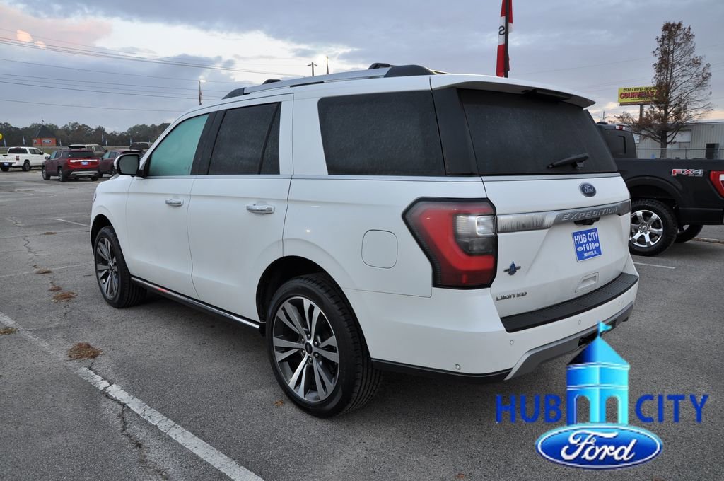 Used 2021 Ford Expedition Limited image 3