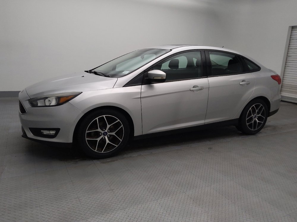 Used 2018 Ford Focus SEL w/ Cold Weather Package image 2