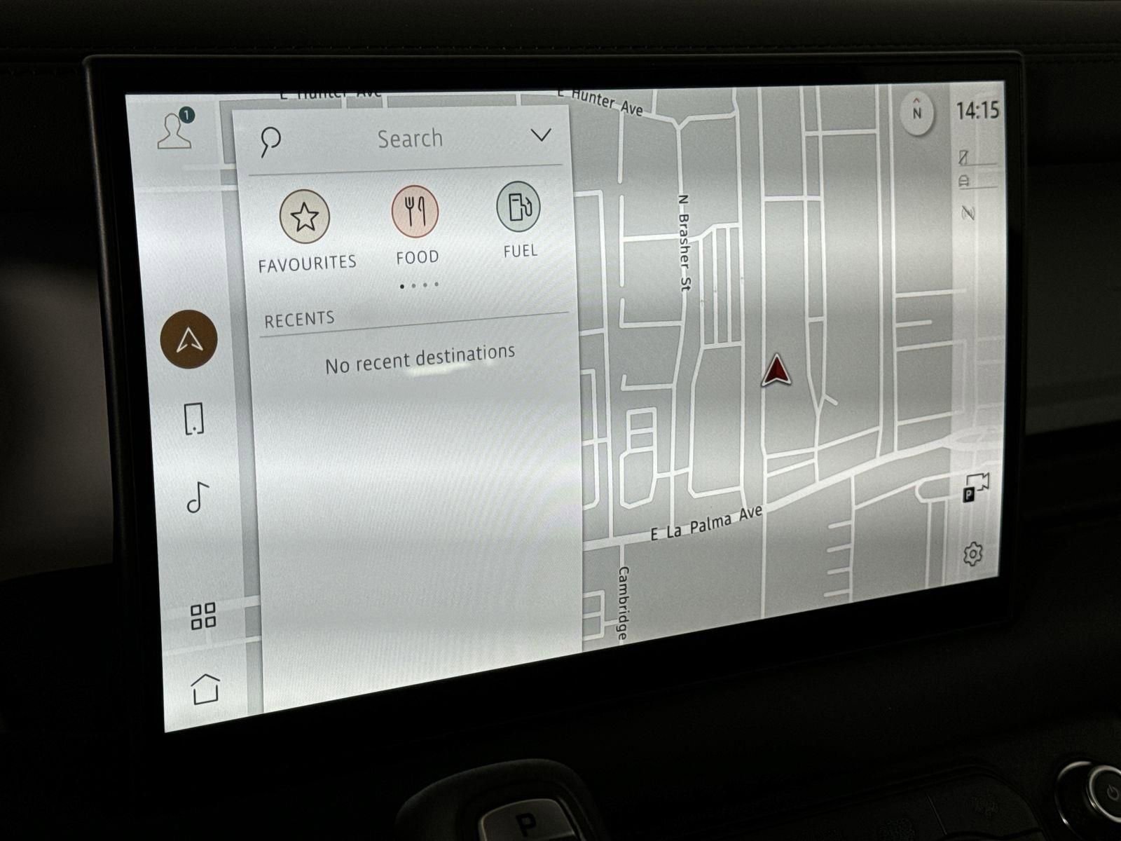 Used 2025 Land Rover Defender 110 X-Dynamic SE image 15