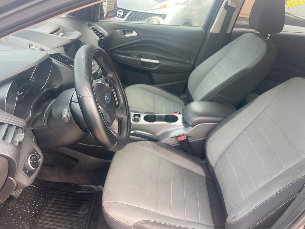Used 2016 Ford Escape SE w/ Equipment Group 201A AWD/4WD image 13