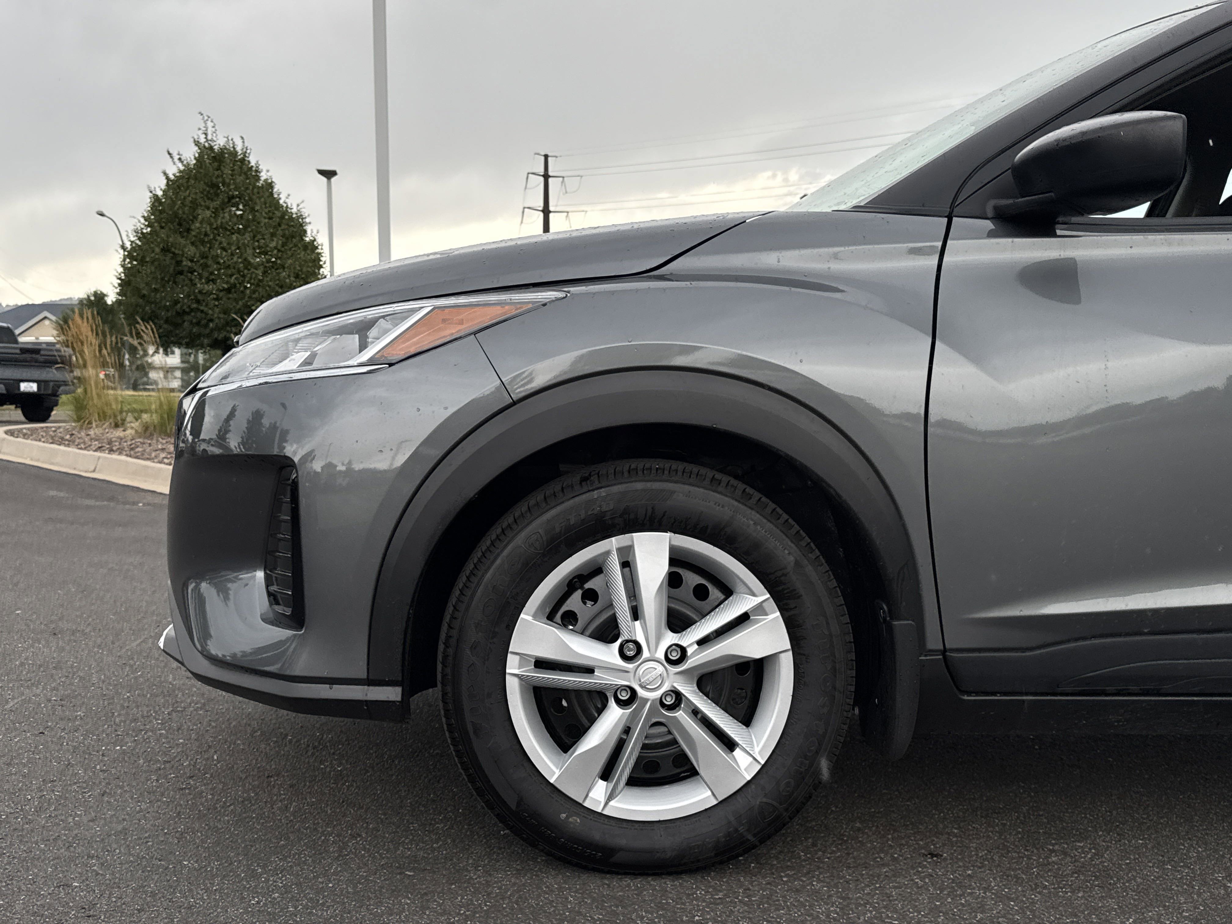 New 2025 Nissan Kicks Play S image 7