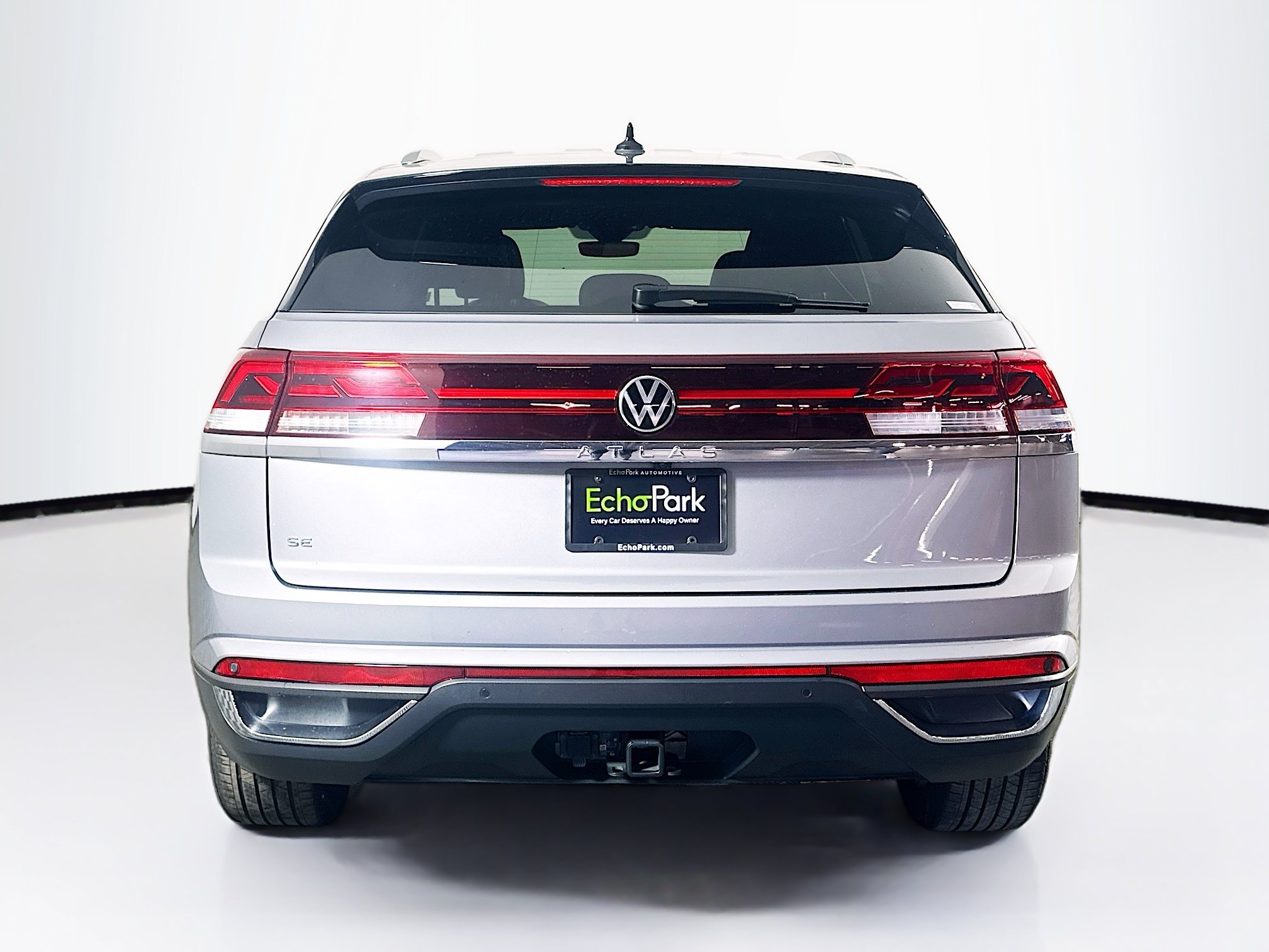 Used 2025 Volkswagen Atlas Cross Sport SE FWD image 7