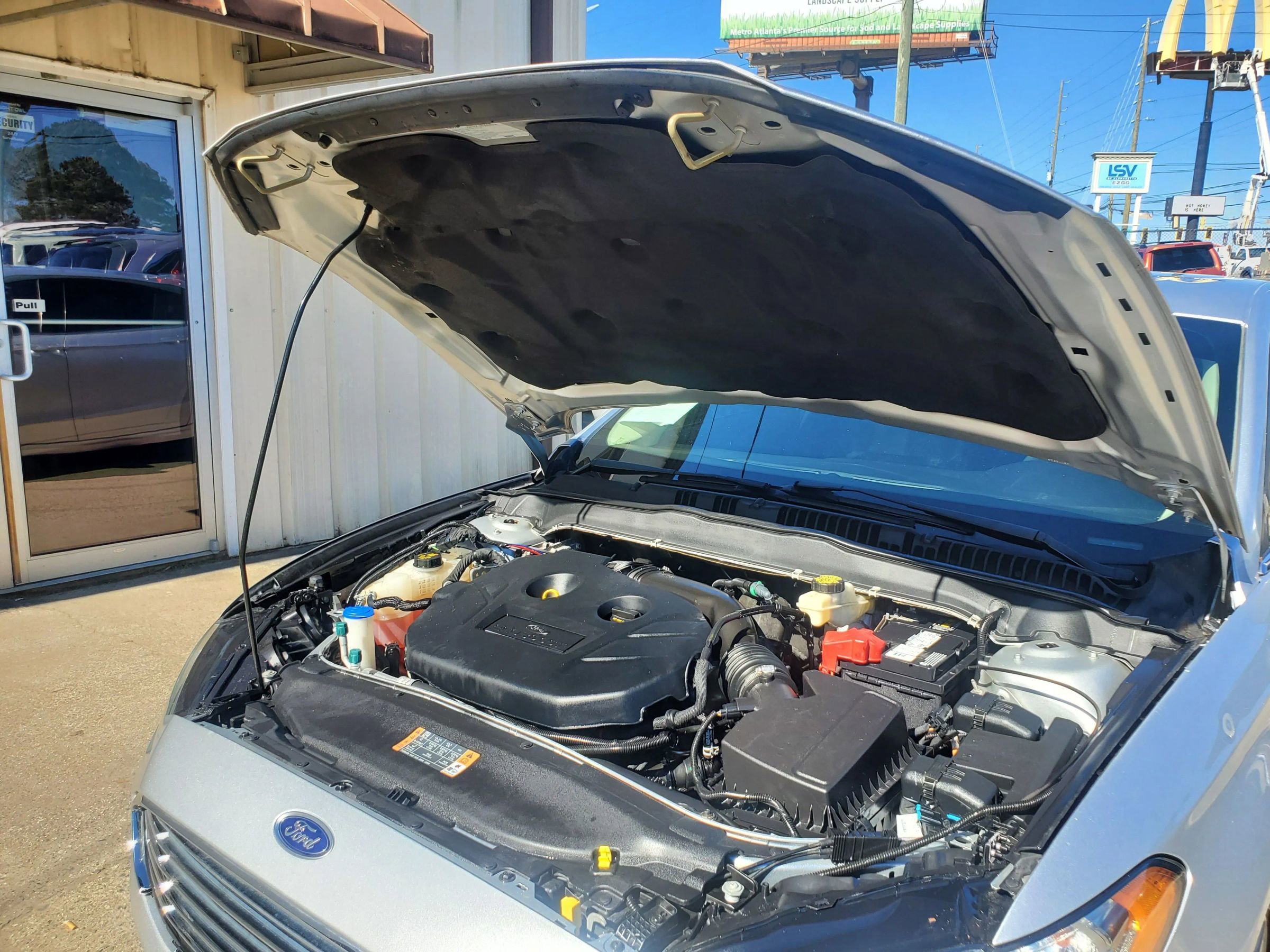 Used 2017 Ford Fusion SE w/ Equipment Group 201A image 44